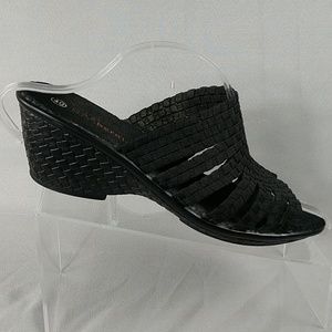 Woman shoes